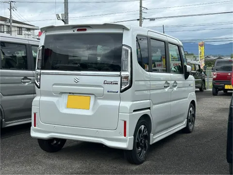 Suzuki Spacia Custom
