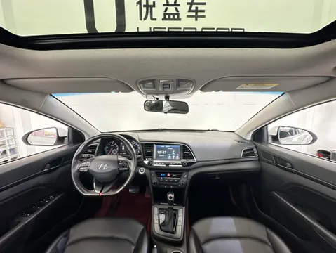 Hyundai Elantra (Avante)