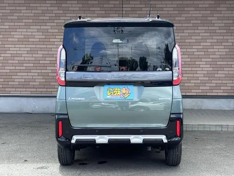 Mitsubishi Delica Mini