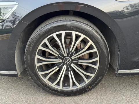 Volkswagen Phideon