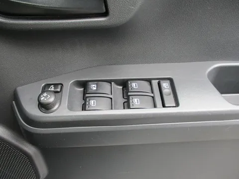 Toyota Pixis Mega