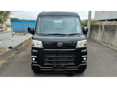 Toyota Pixis Van