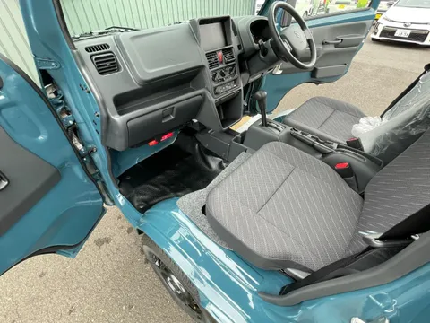 Suzuki Carry Track