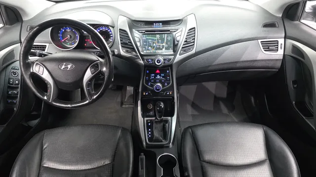 Hyundai Elantra (Avante)