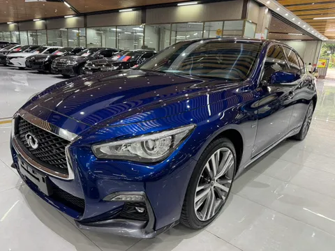 Infiniti Q50L