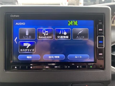 Honda N-BOX Custom