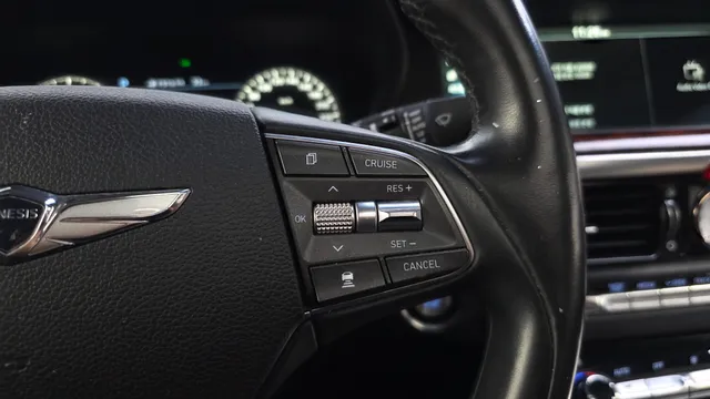 Genesis G90 (EQ900)