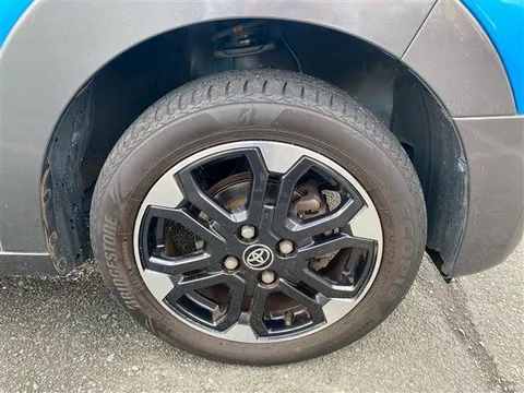 Toyota Pixis Joy