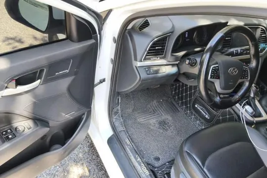 Hyundai Elantra (6th Generation / Lingdong)