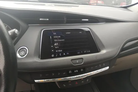 Cadillac XT4