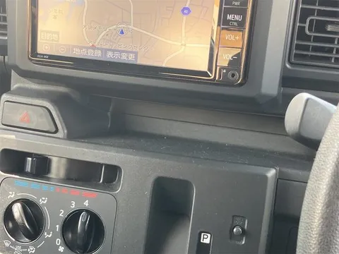 Toyota Pixis Mega