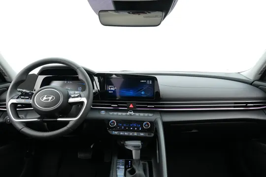 Hyundai Elantra (Avante)