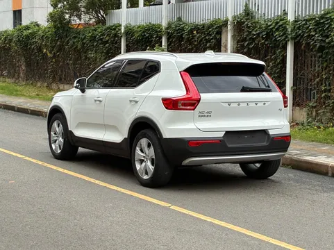 Volvo XC40