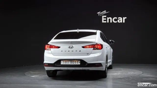 Hyundai Elantra (Avante)