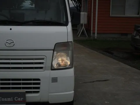 Mazda Scrum Truck