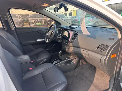 Dongfeng AX3