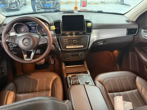 Mercedes-Benz Mercedes-Benz GLS