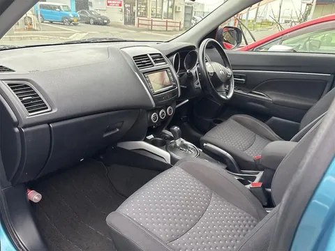 Mitsubishi RVR