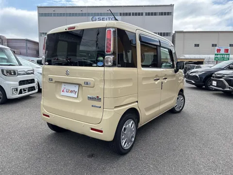 Suzuki Spacia