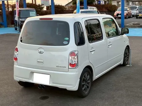 Daihatsu Mira Cocoa