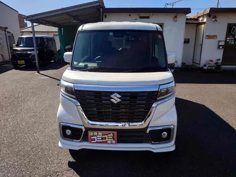 Suzuki Spacia Custom