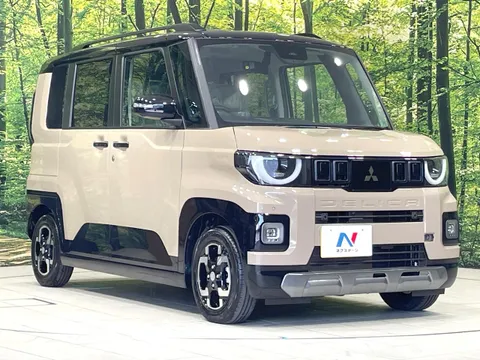 Mitsubishi Delica Mini