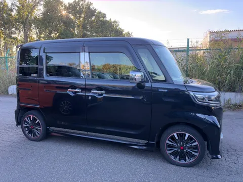 Suzuki Spacia Custom