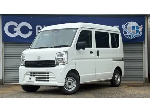 Nissan Clipper Van