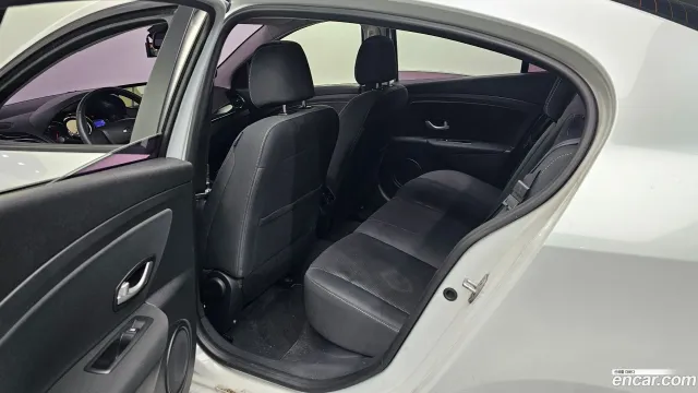 Renault SM3