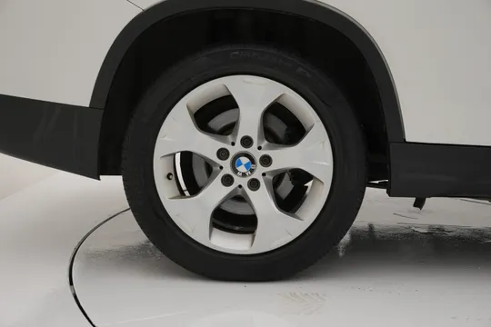 BMW BMW