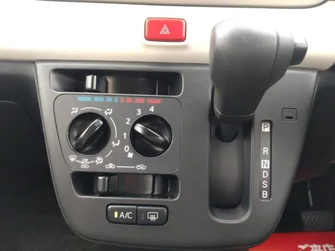 Daihatsu Mira Tocot