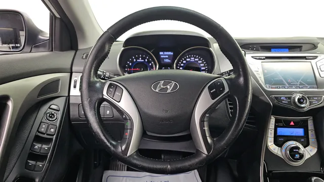Hyundai Elantra (Avante)