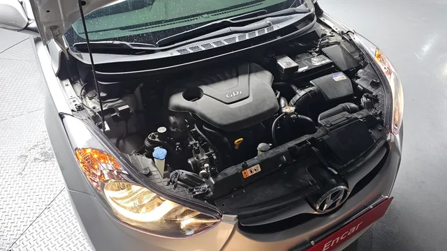 Hyundai Elantra (Avante)