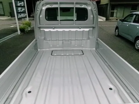 Nissan Clipper Truck