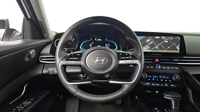Hyundai Elantra (Avante)