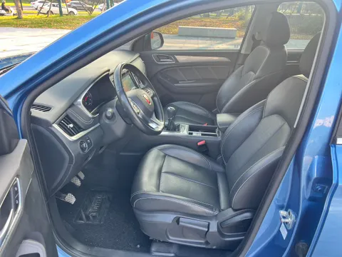 Roewe RX5