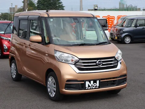 Nissan Dayz Roox
