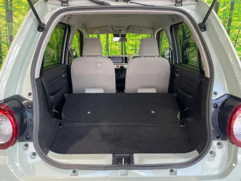 Daihatsu Mira Tocot