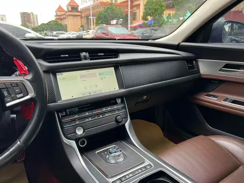 Jaguar XFL