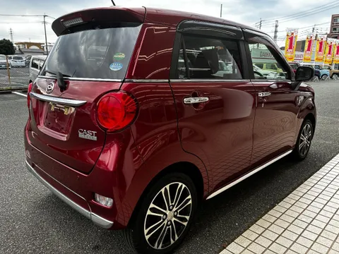 Daihatsu Cast