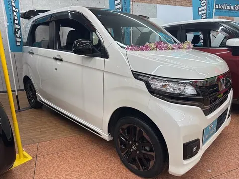 Honda N-WGN Custom