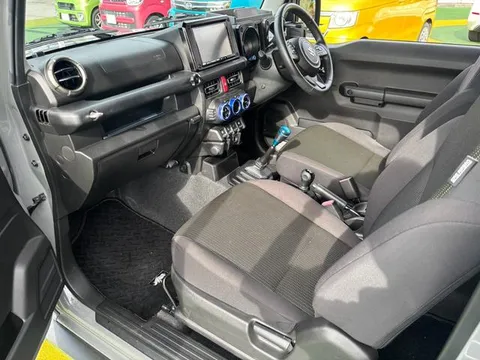 Suzuki Jimny Sierra
