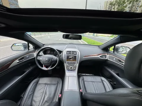 Lincoln MKZ