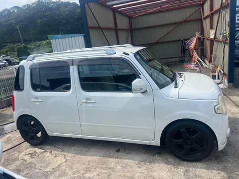 Daihatsu Mira Cocoa