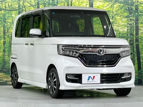 Honda N-BOX Custom