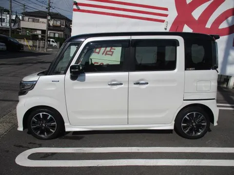 Suzuki Spacia Custom