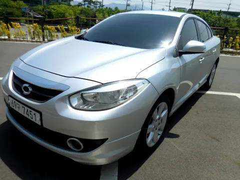 Renault SM3
