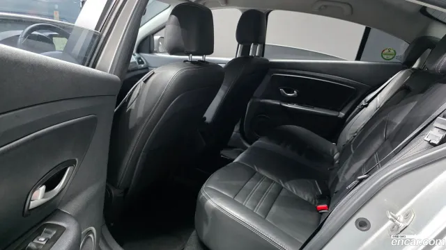 Renault SM3
