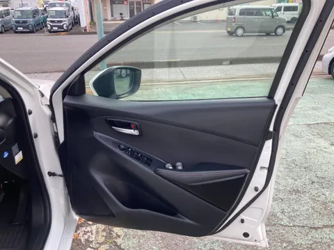 Mazda Mazda2 (Demio)