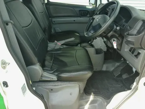 Mitsubishi Minicab Van